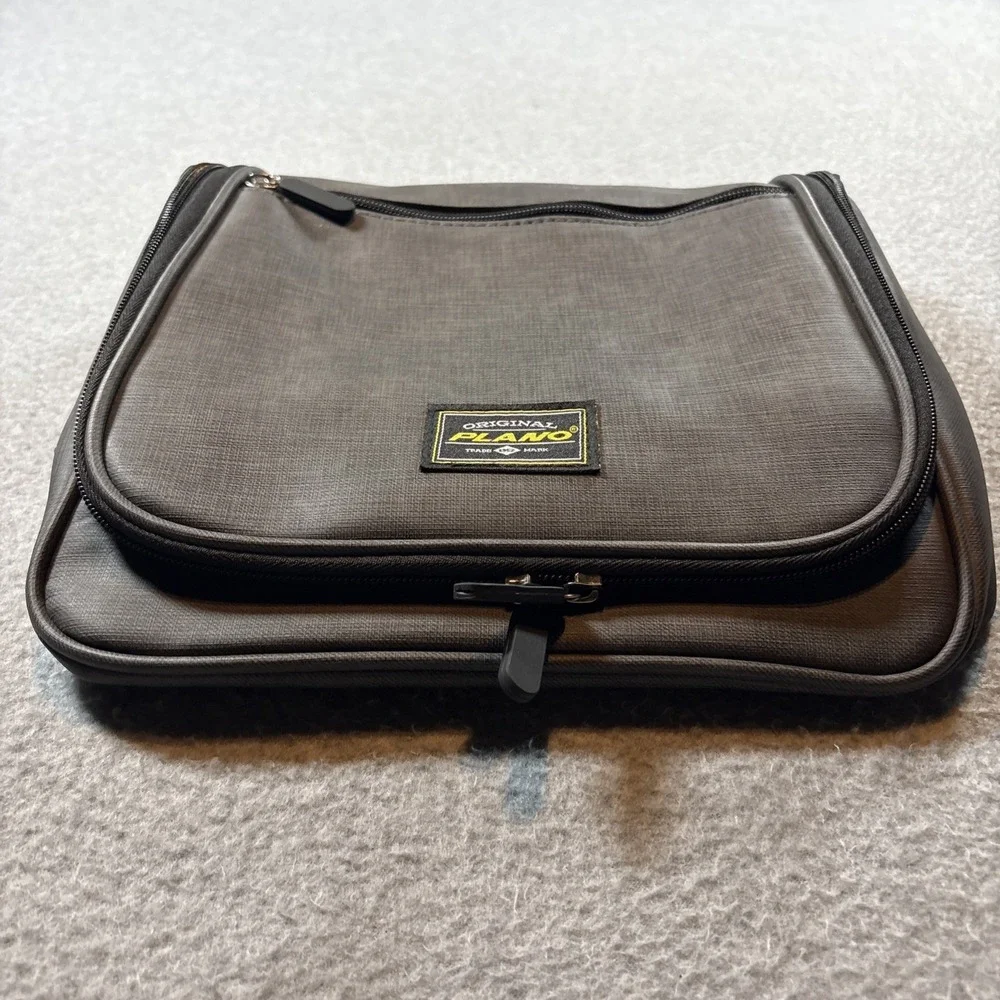 Original Plano Hanging Multi Compartment Zip Up Toiletry Bag Grey Color